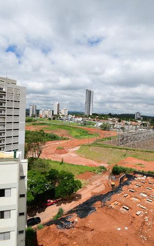 Apartamento à venda com 117m², 3 quartos e 2 vagasQuarto 2 - Vista
