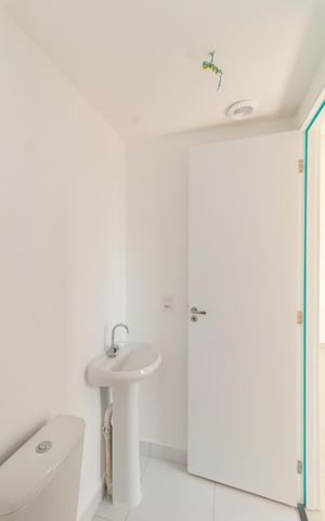 Apartamento para alugar com 32m², 2 quartos e sem vaga Apartamento para alugar com 32m², 2 quartos e sem vagaBanheiro
