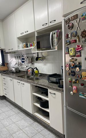 Apartamento à venda com 139m², 4 quartos e 3 vagas Apartamento à venda com 139m², 4 quartos e 3 vagasCozinha
