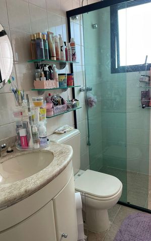Apartamento à venda com 139m², 4 quartos e 3 vagas Apartamento à venda com 139m², 4 quartos e 3 vagasBanheiro