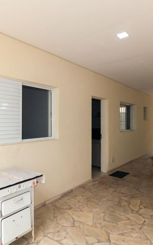 Casa à venda com 160m², 2 quartos e 2 vagas Casa à venda com 160m², 2 quartos e 2 vagasÁrea externa