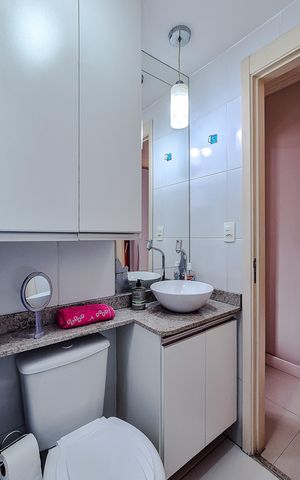 Apartamento à venda com 44m², 2 quartos e 1 vaga Apartamento à venda com 44m², 2 quartos e 1 vagaBanheiro