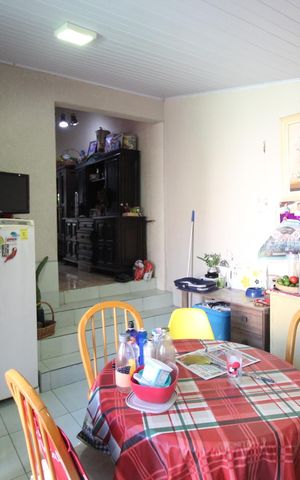 Casa à venda com 132m², 2 quartos e 2 vagasCozinha