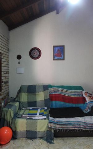 Casa à venda com 132m², 2 quartos e 2 vagasSala