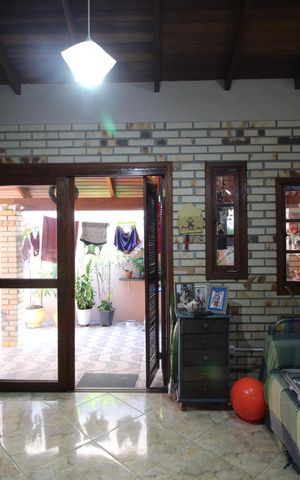 Casa à venda com 132m², 2 quartos e 2 vagasSala