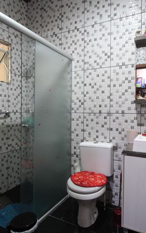 Casa à venda com 132m², 2 quartos e 2 vagasBanheiro