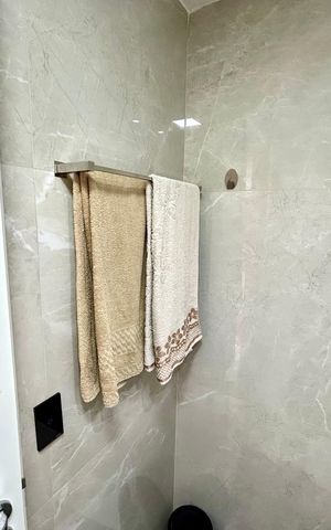 Apartamento à venda com 81m², 2 quartos e 2 vagas Apartamento à venda com 81m², 2 quartos e 2 vagasBanheiro 1
