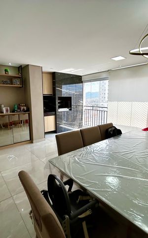 Apartamento à venda com 81m², 2 quartos e 2 vagas Apartamento à venda com 81m², 2 quartos e 2 vagasSala