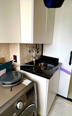 Apartamento à venda com 81m², 2 quartos e 2 vagas Apartamento à venda com 81m², 2 quartos e 2 vagasÁrea de Serviço