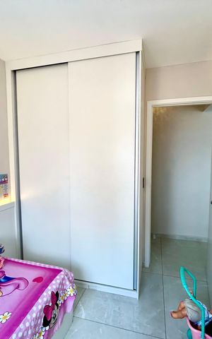 Apartamento à venda com 81m², 2 quartos e 2 vagas Apartamento à venda com 81m², 2 quartos e 2 vagasQuarto 1