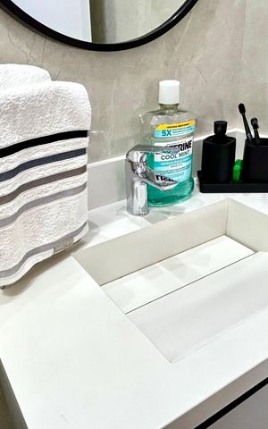 Apartamento à venda com 81m², 2 quartos e 2 vagas Apartamento à venda com 81m², 2 quartos e 2 vagasBanheiro da Suíte