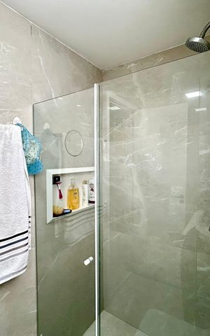Apartamento à venda com 81m², 2 quartos e 2 vagas Apartamento à venda com 81m², 2 quartos e 2 vagasBanheiro da Suíte
