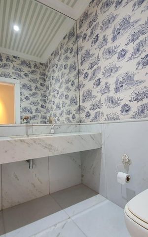 Casa à venda com 450m², 4 quartos e 4 vagas Casa à venda com 450m², 4 quartos e 4 vagasLavabo