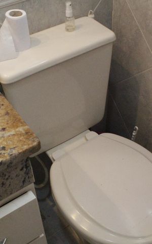 Casa de condomínio à venda com 96m², 3 quartos e 2 vagasBanheiro da Suíte