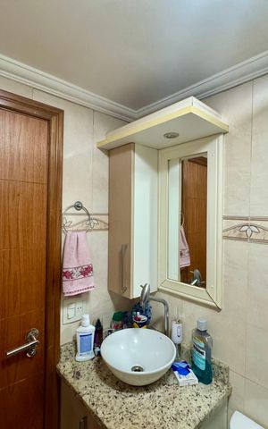 Apartamento à venda com 76m², 3 quartos e 2 vagas Apartamento à venda com 76m², 3 quartos e 2 vagasBanheiro 2