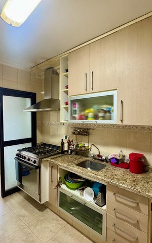 Apartamento à venda com 76m², 3 quartos e 2 vagas Apartamento à venda com 76m², 3 quartos e 2 vagasCozinha