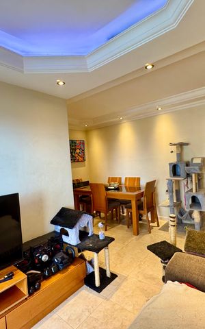 Apartamento à venda com 76m², 3 quartos e 2 vagas Apartamento à venda com 76m², 3 quartos e 2 vagasSala