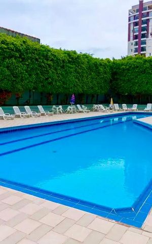 Apartamento à venda com 76m², 3 quartos e 2 vagas Apartamento à venda com 76m², 3 quartos e 2 vagasÁrea comum - Piscina