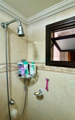 Apartamento à venda com 76m², 3 quartos e 2 vagas Apartamento à venda com 76m², 3 quartos e 2 vagasBanheiro 2