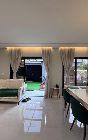 Casa de condomínio à venda com 217m², 3 quartos e 1 vaga Casa de condomínio à venda com 217m², 3 quartos e 1 vagaSala