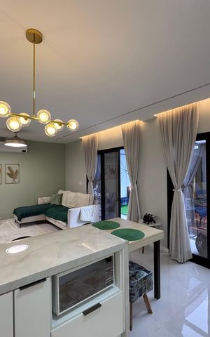 Casa de condomínio à venda com 217m², 3 quartos e 1 vaga Casa de condomínio à venda com 217m², 3 quartos e 1 vagaSala