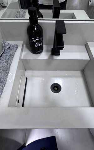 Casa de condomínio à venda com 217m², 3 quartos e 1 vaga Casa de condomínio à venda com 217m², 3 quartos e 1 vagaÁrea externa - Lavabo
