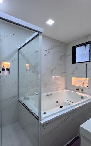 Casa de condomínio à venda com 217m², 3 quartos e 1 vaga Casa de condomínio à venda com 217m², 3 quartos e 1 vagaSuíte 1 - Banheiro