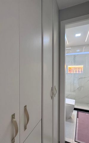 Casa de condomínio à venda com 217m², 3 quartos e 1 vaga Casa de condomínio à venda com 217m², 3 quartos e 1 vagaSuíte 2