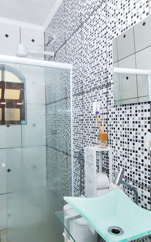 Casa para alugar com 480m², 2 quartos e 2 vagasBanheiro Social