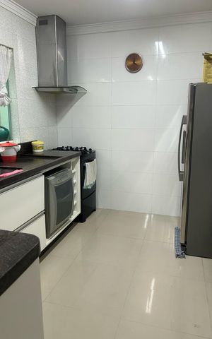 Casa à venda com 190m², 3 quartos e 2 vagas Casa à venda com 190m², 3 quartos e 2 vagasCozinha