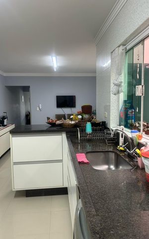 Casa à venda com 190m², 3 quartos e 2 vagas Casa à venda com 190m², 3 quartos e 2 vagasCozinha