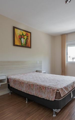 Casa à venda com 220m², 3 quartos e 3 vagas Casa à venda com 220m², 3 quartos e 3 vagasQuarto 1