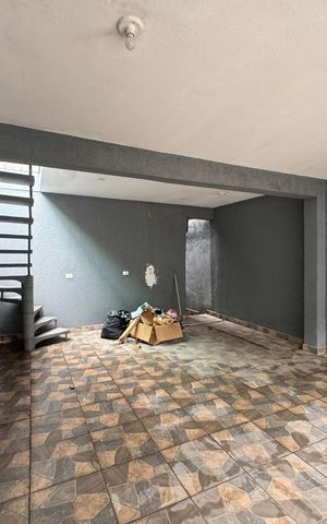 Casa para alugar com 180m², 2 quartos e 1 vaga Casa para alugar com 180m², 2 quartos e 1 vagaGaragem