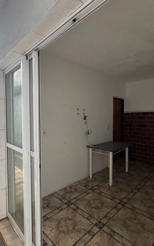 Casa para alugar com 180m², 2 quartos e 1 vaga Casa para alugar com 180m², 2 quartos e 1 vagaÁrea externa