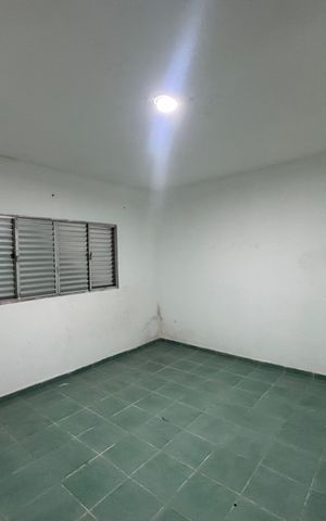 Casa para alugar com 180m², 2 quartos e 1 vaga Casa para alugar com 180m², 2 quartos e 1 vagaQuarto 1