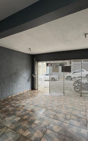 Casa para alugar com 180m², 2 quartos e 1 vaga Casa para alugar com 180m², 2 quartos e 1 vagaGaragem