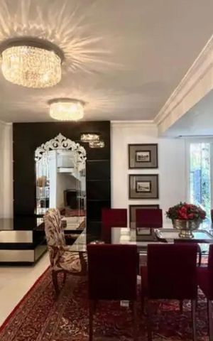 Casa à venda com 307m², 3 quartos e 2 vagasSala