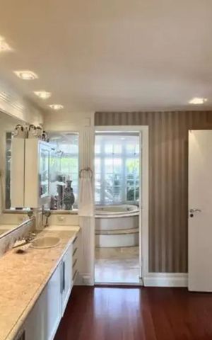 Casa à venda com 307m², 3 quartos e 2 vagasCozinha