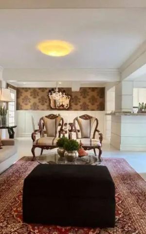 Casa à venda com 307m², 3 quartos e 2 vagasSala