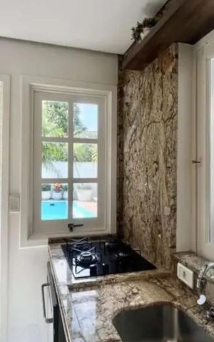 Casa à venda com 307m², 3 quartos e 2 vagasCozinha