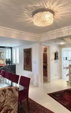 Casa à venda com 307m², 3 quartos e 2 vagasSala