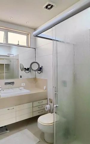 Apartamento à venda com 202m², 4 quartos e 1 vaga