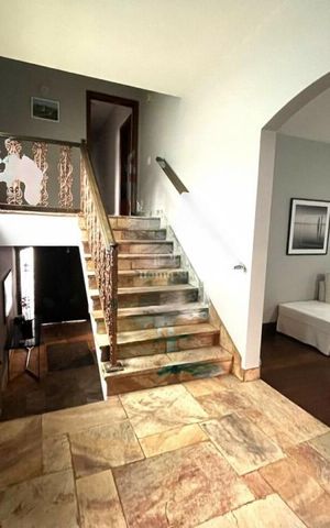 Casa à venda com 450m², 4 quartos e 6 vagas