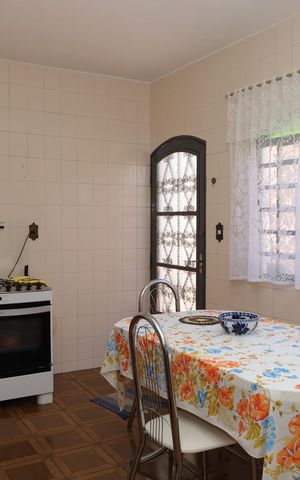 Casa à venda com 334m², 3 quartos e 4 vagasCozinha