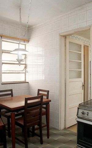 Apartamento à venda com 120m², 3 quartos e sem vagaCozinha e Área de Serviço