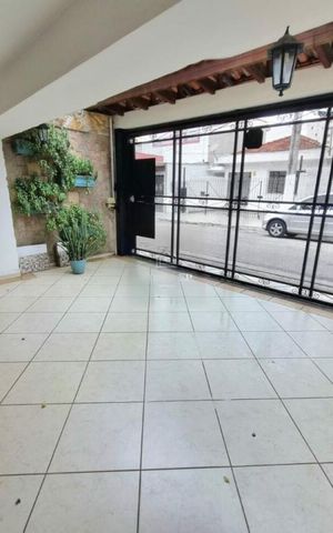 Casa à venda com 224m², 4 quartos e 2 vagas
