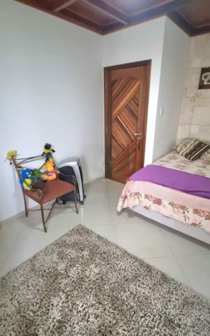 Casa à venda com 224m², 4 quartos e 2 vagas