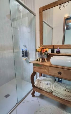 Casa à venda com 224m², 4 quartos e 2 vagas