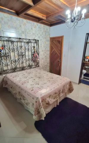 Casa à venda com 224m², 4 quartos e 2 vagas