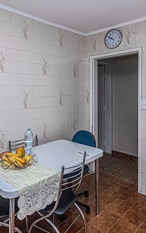Casa à venda com 344m², 7 quartos e 4 vagas Casa à venda com 344m², 7 quartos e 4 vagascozinha casa 4_4